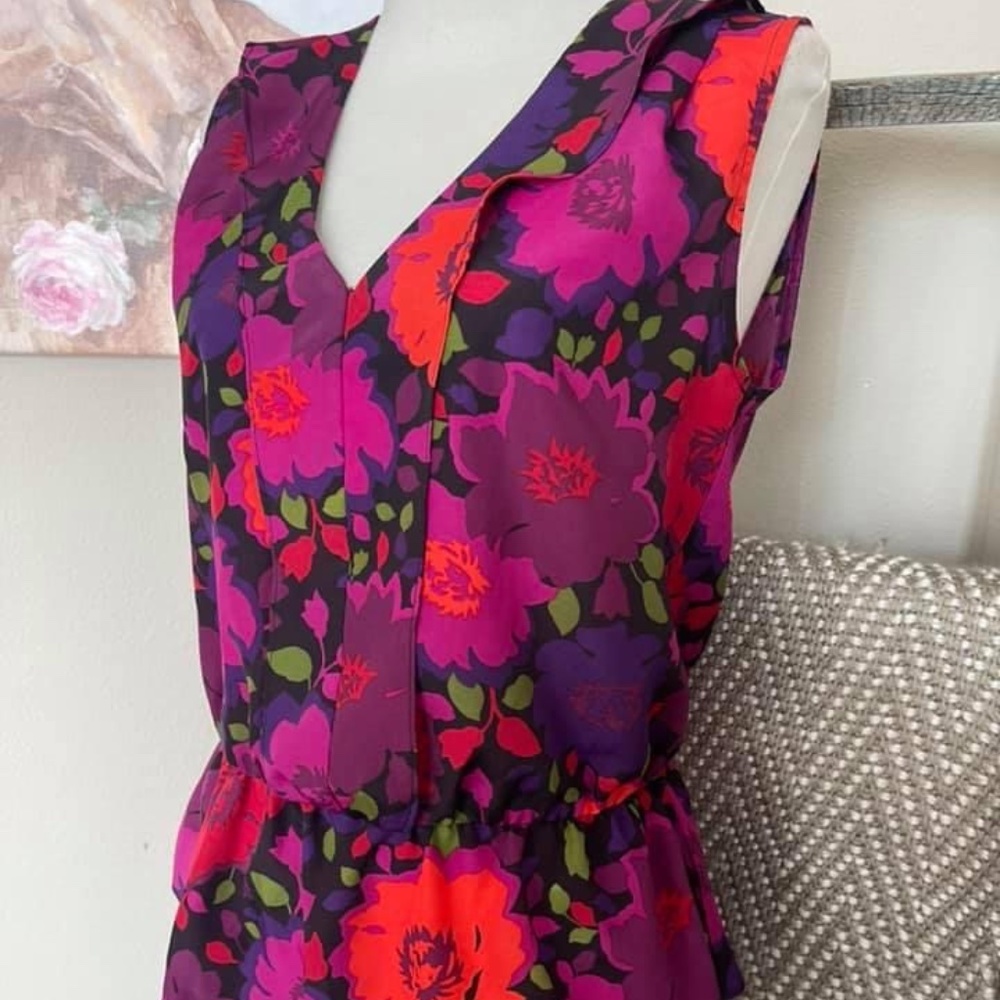 Metaphor floral Sleeveless Blouse